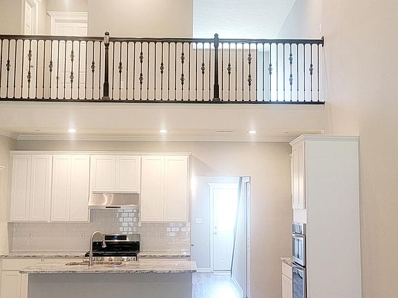 kitchen 2nd floor area