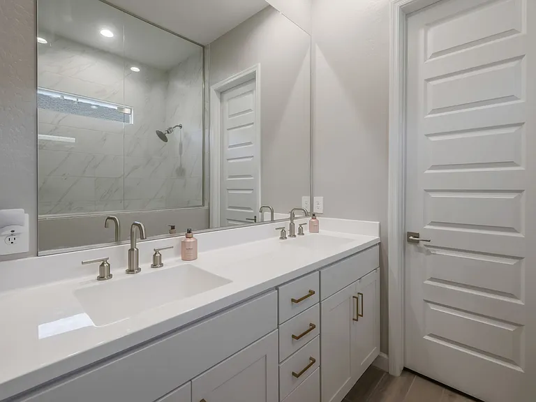 10553 W Albert Ln — Photo 18