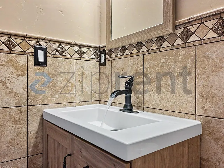 860 Watt Ave #MAIN HOUSE — Photo 49