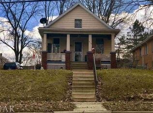 814 W Washington St, Bloomington, IL 61701