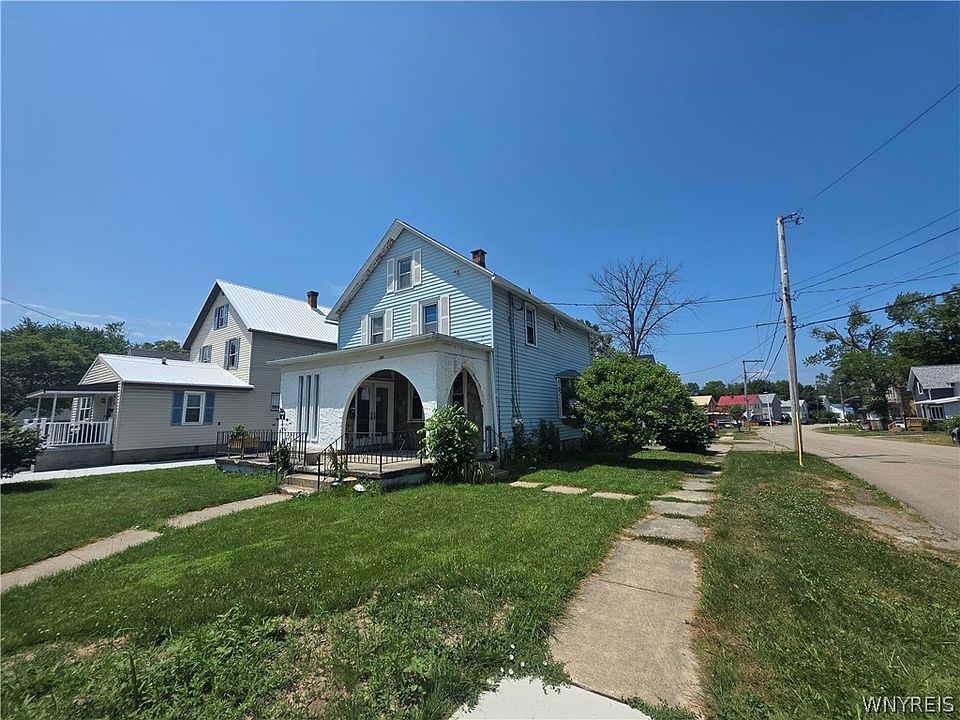 1st image of 326 Central Ave