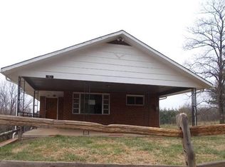 110A Old Farm Rd, Roanoke, VA 24019