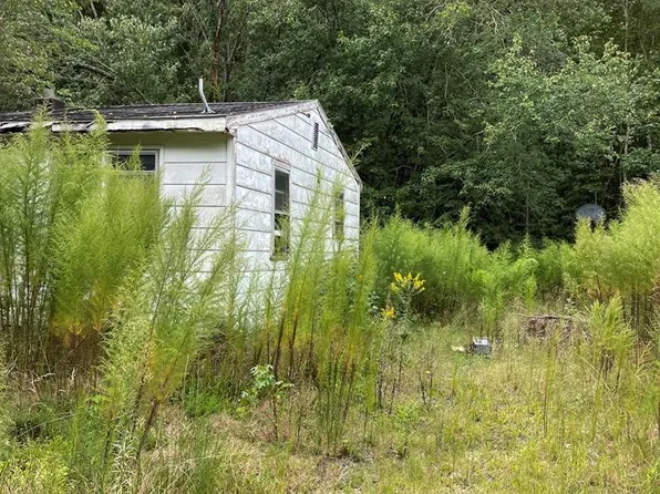 31434 Greta Rd, Atlantic, VA 23303