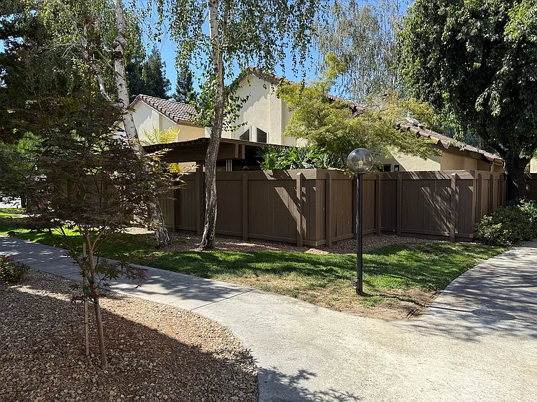 3701 Colonial Dr #201 — Photo 3