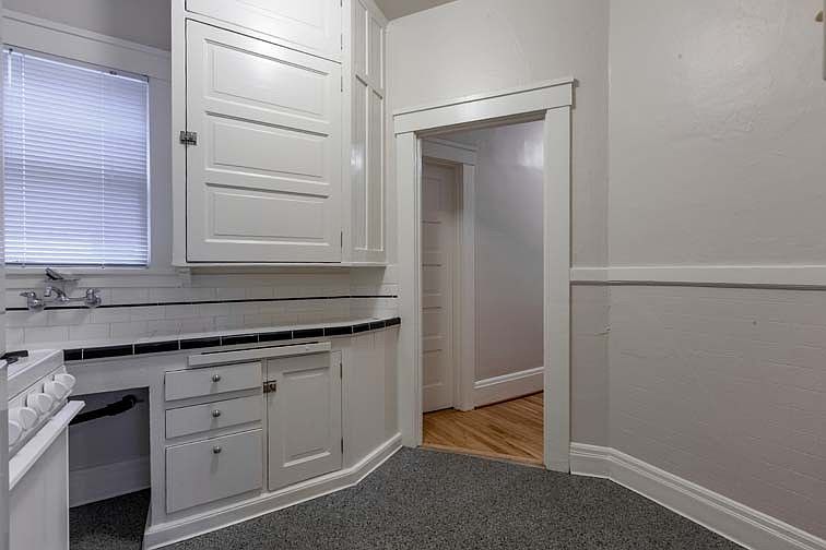 1st image of 814 NW 22nd Ave #316