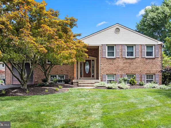 47 Chimney Hill Ct, Richboro, PA 18954