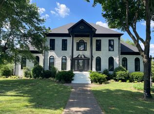 1602 Stop 30 Rd, Hendersonville, TN 37075