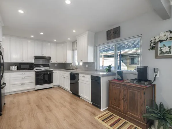 2250 N Broadway N #31, Escondido, CA 92026