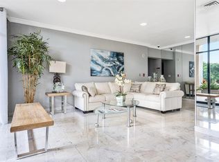 2425 Presidential Way APT 902, West Palm Beach, FL 33401