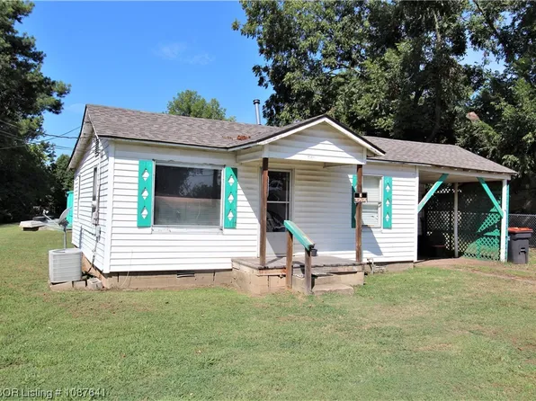 761 Church Ave, Mulberry, AR 72947