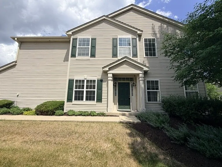 3740 Pope Ct — Photo 2