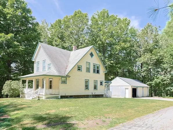 30 Palm St, Leominster, MA 01453