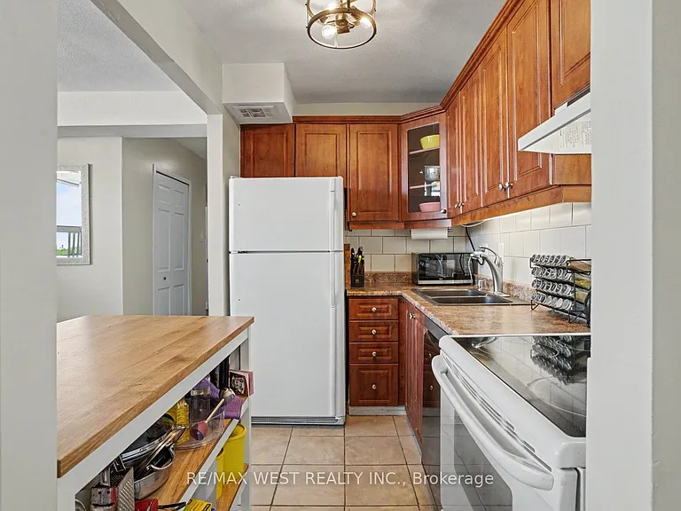 15 Nicklaus Dr #807 — Photo 10