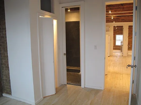 Rented by MNS | media 33