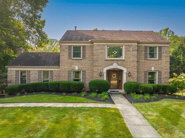 438 Vineyard Hills Dr, Cincinnati, OH 45255