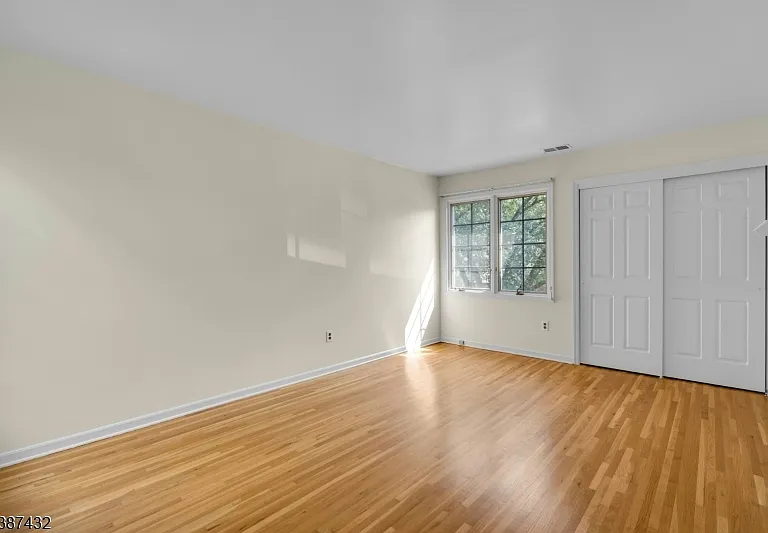 10 Shelley Pl — Photo 26