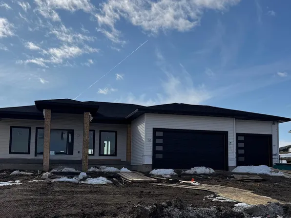 2629 Knollway Dr, Marshalltown, IA 50158