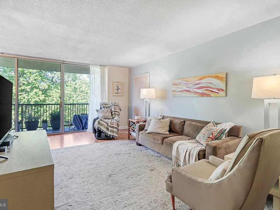 1st image of 2016 Naamans Rd APT D2