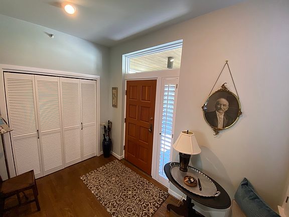 4th image of 1009 Western Ave APT 1209