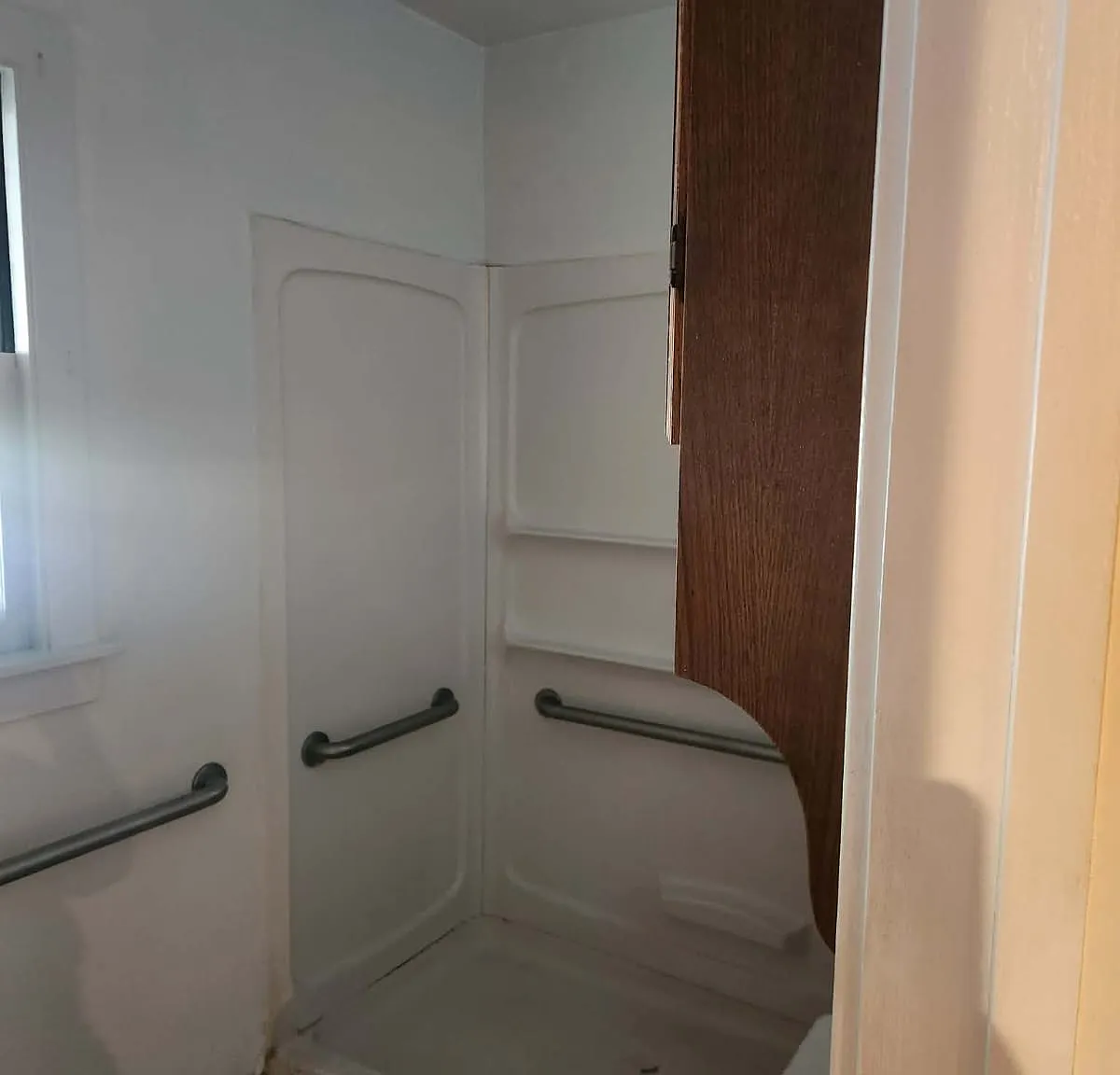 2 bed, 1.5 bath, 1000 sqft, $1,100 — Photo 2