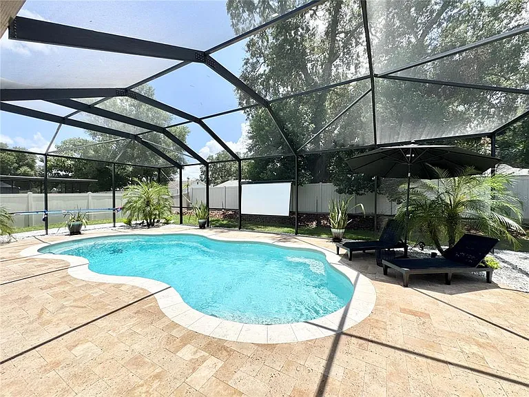 212 Montara Dr — Photo 13