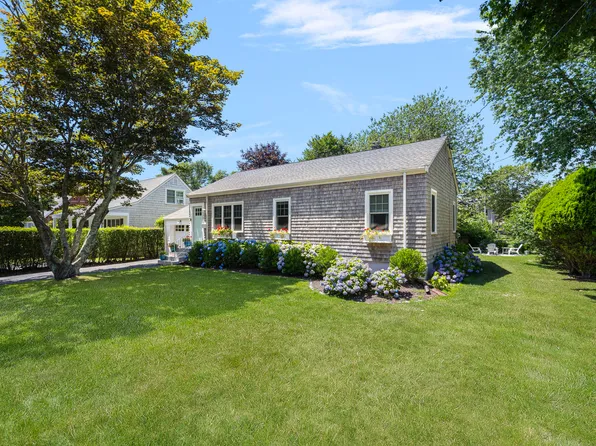 133 Carroll Ave, Newport, RI 02840