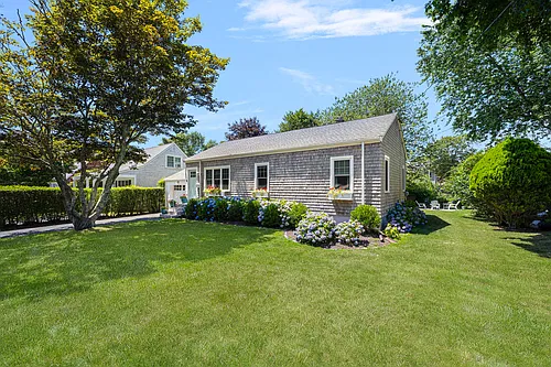 133 Carroll Ave Photo 1