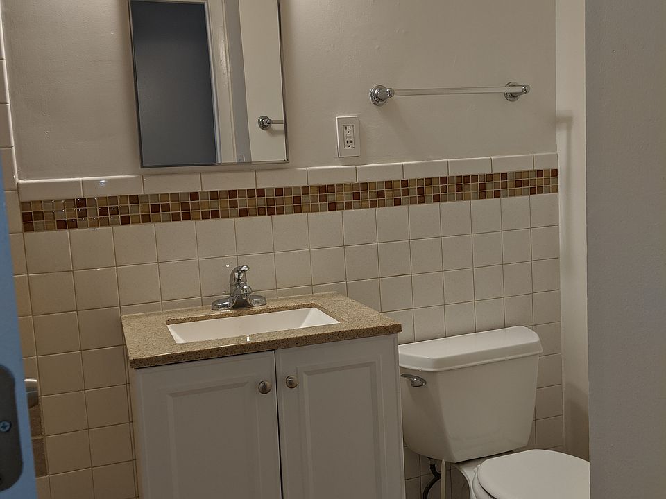 Bathroom (old)