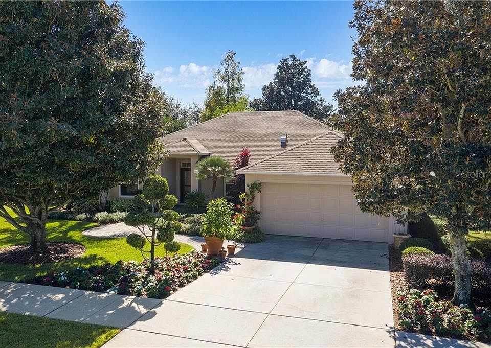 1st image of 236 Valley Edge Dr