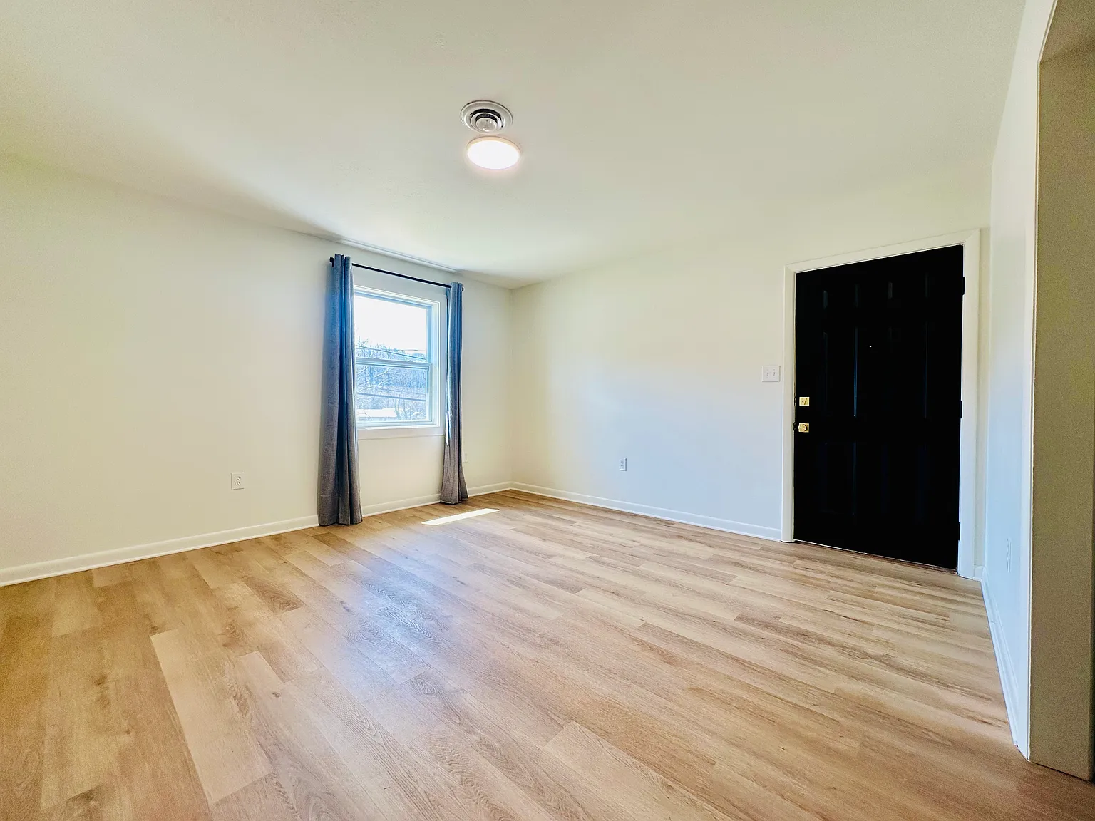 1 Moore Cir — Photo 4