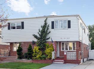 6418 137th St, Flushing, NY 11367