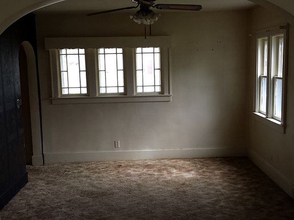 3rd image of 4561 Pinehurst Ave SW