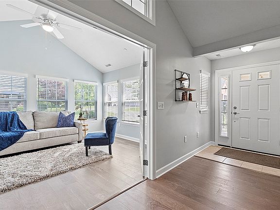 4th image of 3402 Tudor Dr