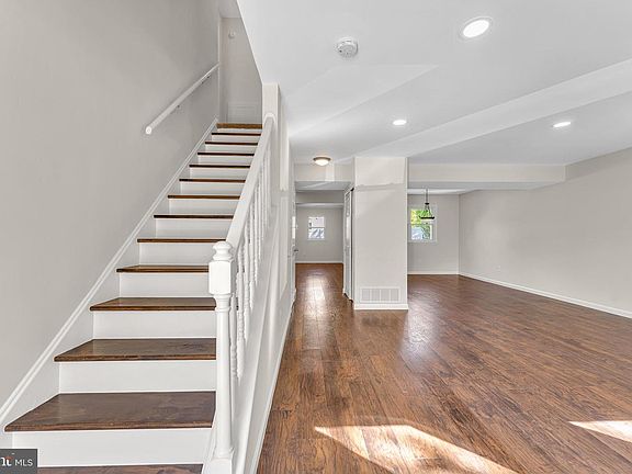 3rd image of 101 Malvern Ct