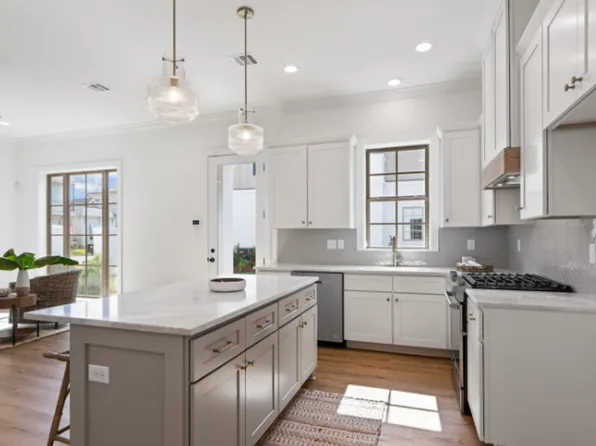 115 Gaunt Ln, Youngsville, LA