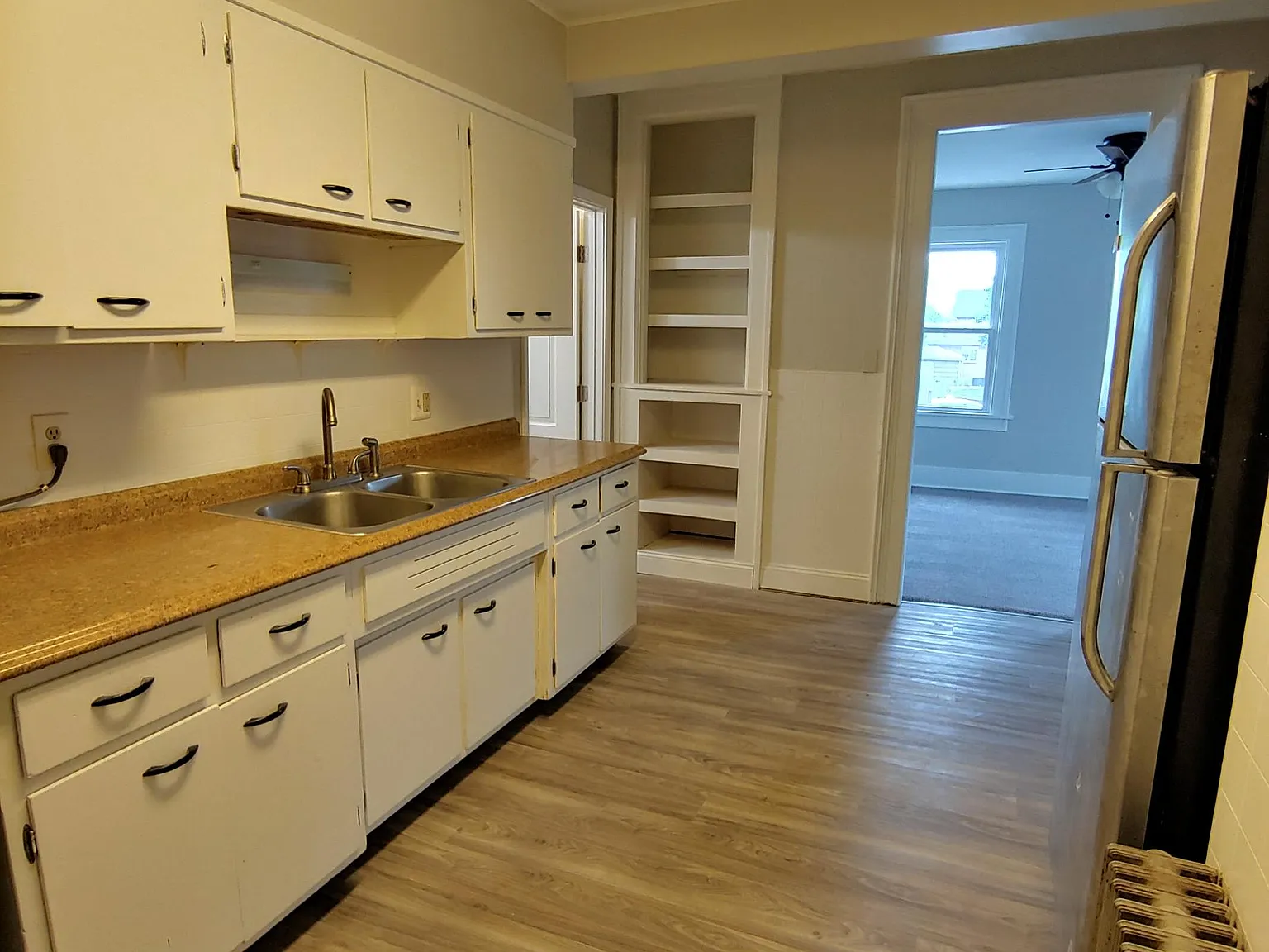 2 bed, 820 sqft, $1,175 — Photo 3