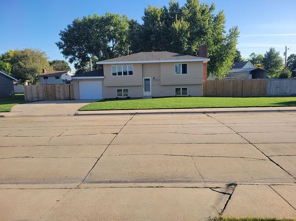 2617 Northaven Dr, Gothenburg, NE 69138