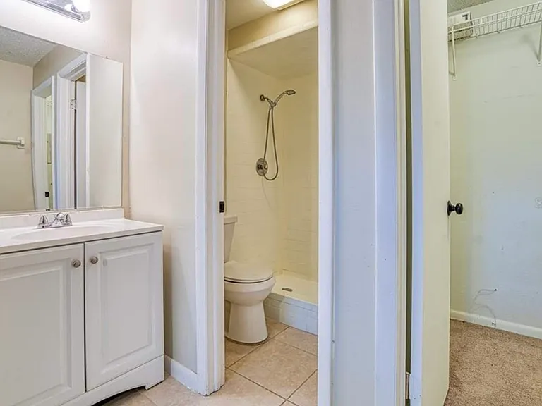 2313 Merrily Cir N — Photo 18