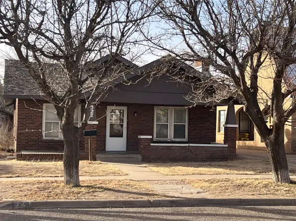 327 N Austin Ave, Tulia, TX 79088