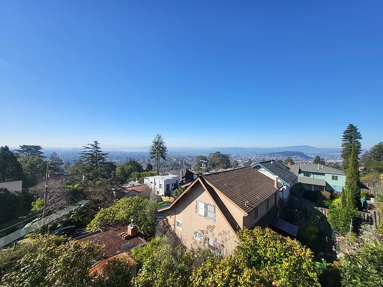876 Santa Barbara Rd — Photo 3