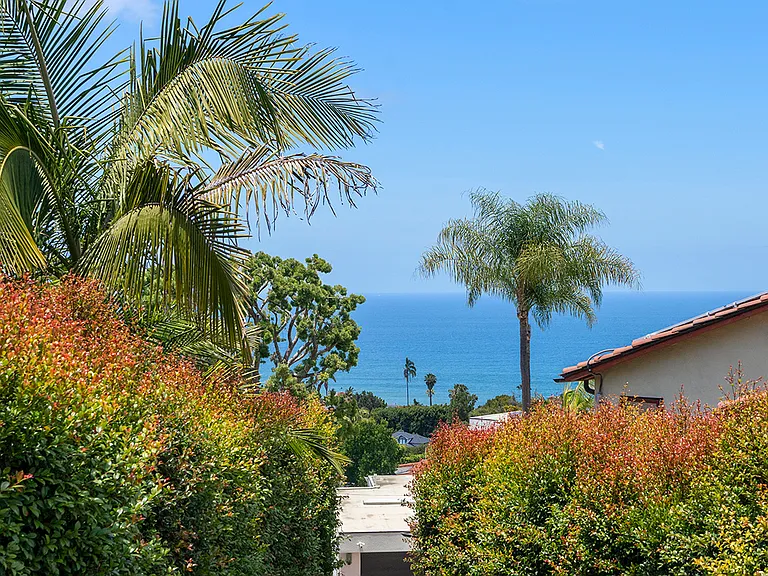 7612 Hillside Dr — Photo 49