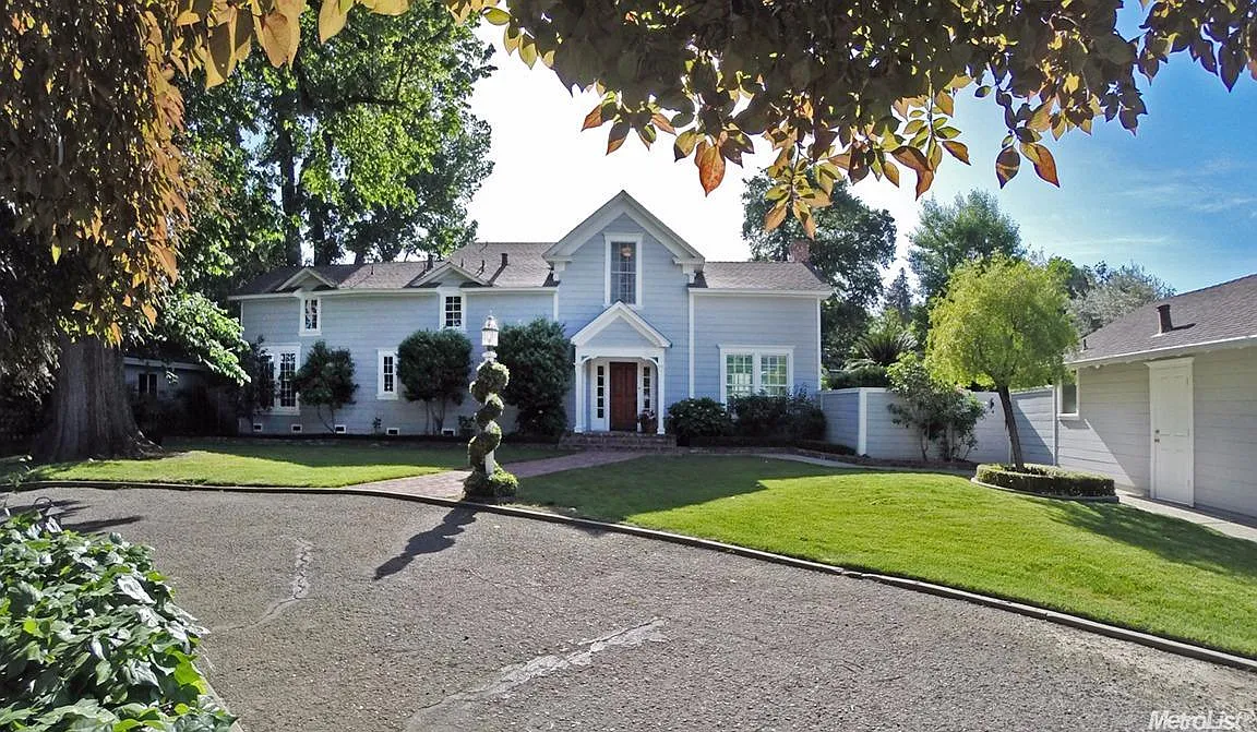 611 Magnolia Ave photo 1