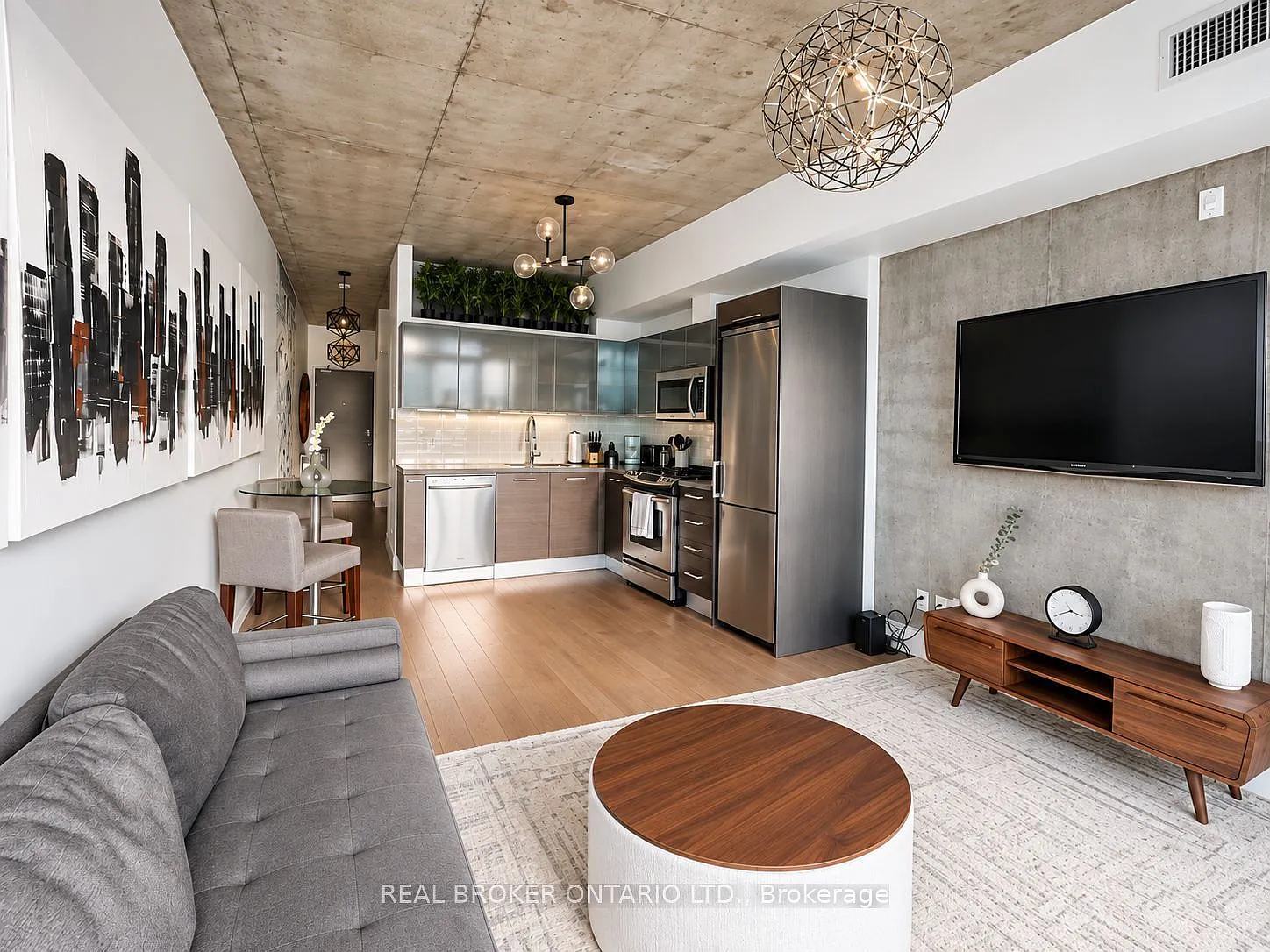 1 bed, $2,300 — Photo 2