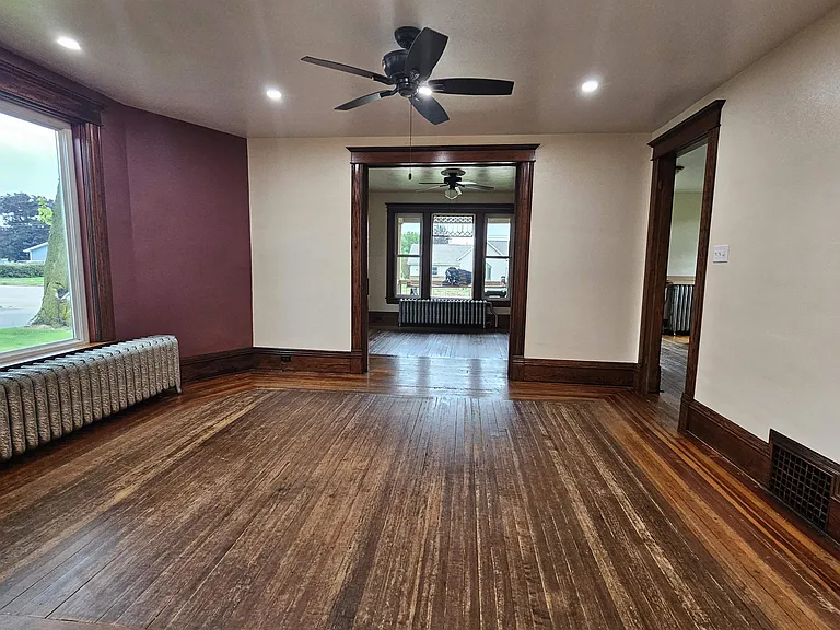 3154 N Hancock St — Photo 7