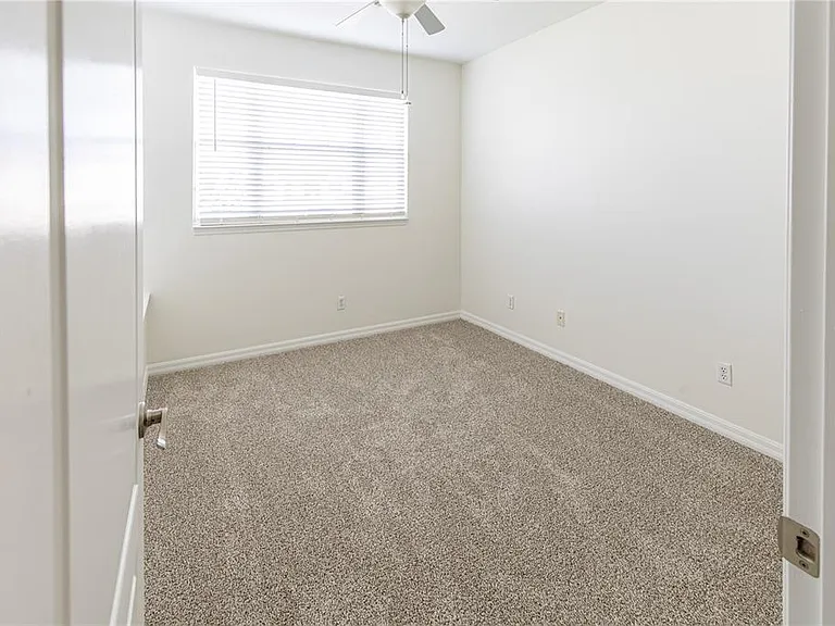1085 Jonah Dr — Photo 27