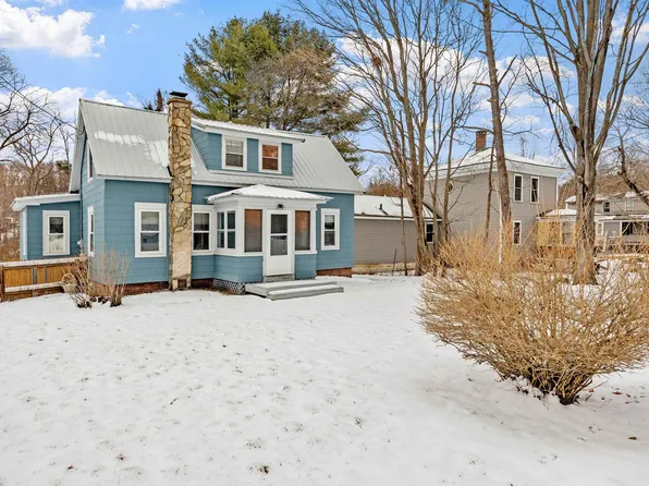 17 Dolloff Street, Laconia, NH 03246