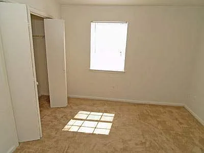 Eastwind Apartments — Photo 33