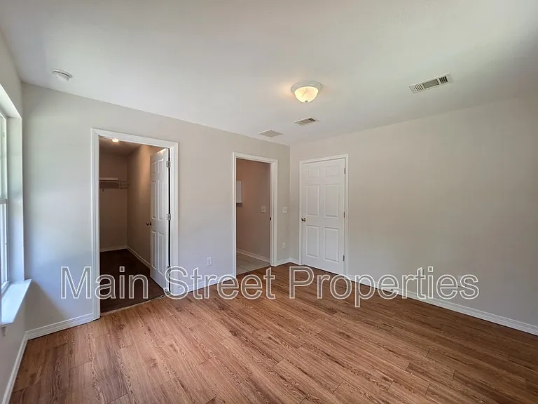 8510 Pond Ave — Photo 8