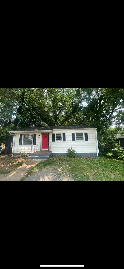 926 Westside Blvd 3bed/1bath $1295 — Photo 2