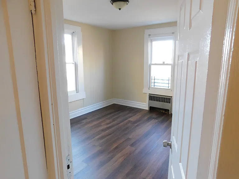 282-284 Renner Ave #1 — Photo 14